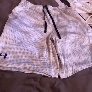 Men’s size M UnderArmour Shorts